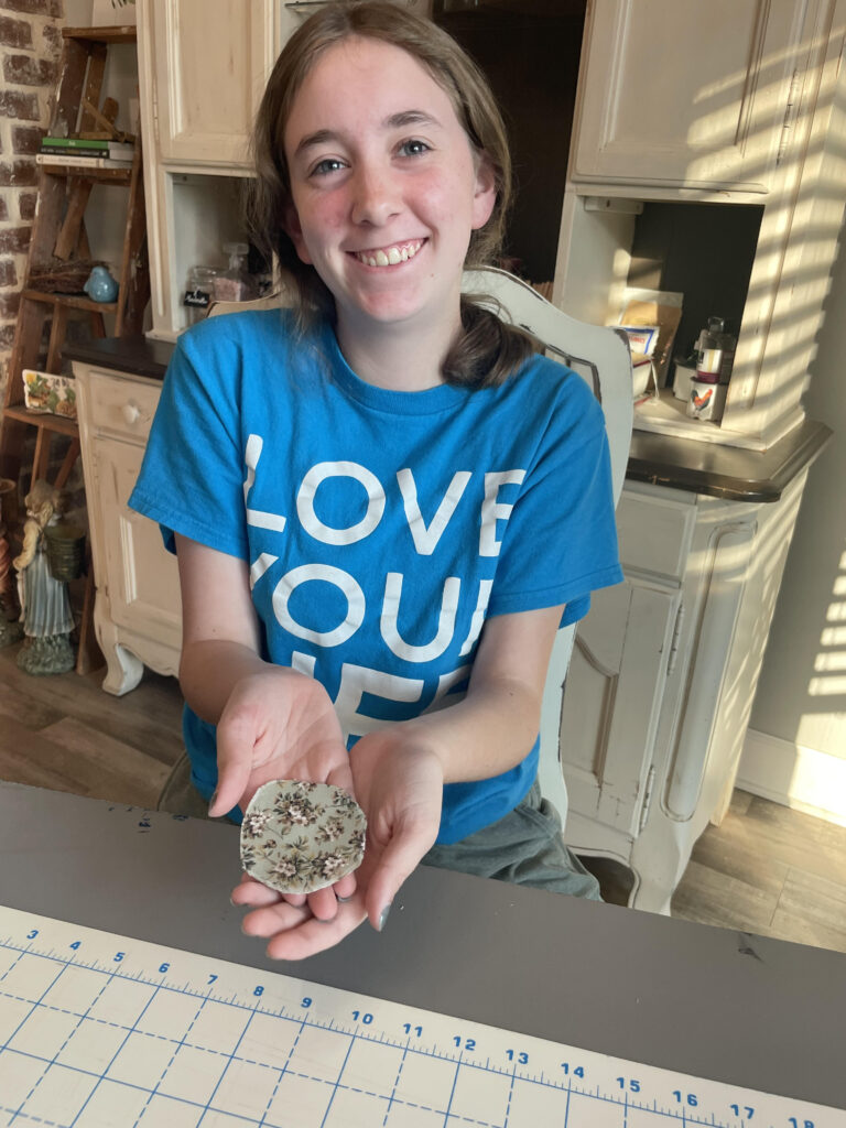 Cutting Fabric Acorns: A Simple Fall Craft 